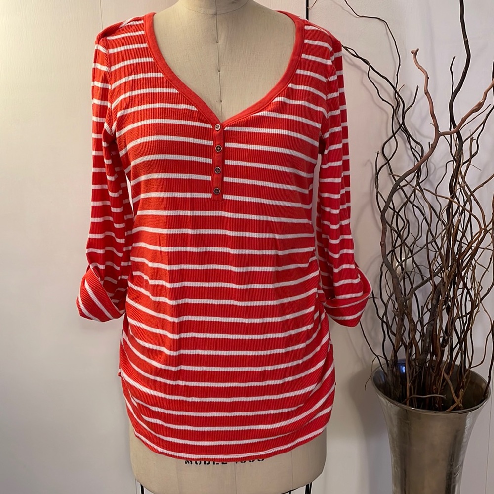 Motherhood Maternity long sleeve v-neck lightweight sweater with ruched …